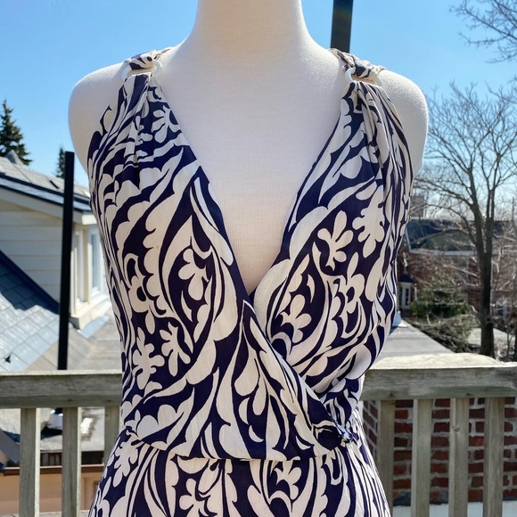 Swinging 60s Nylon Dress from Kweens if Chelsea - Picture 2 of 6